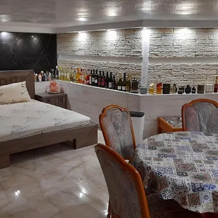 Sea View Marina Dinevi - Tryavna Apartmán